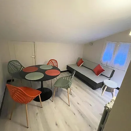 Comme A La Maison - 2 Et 1 Salon 3* 卡尔卡松